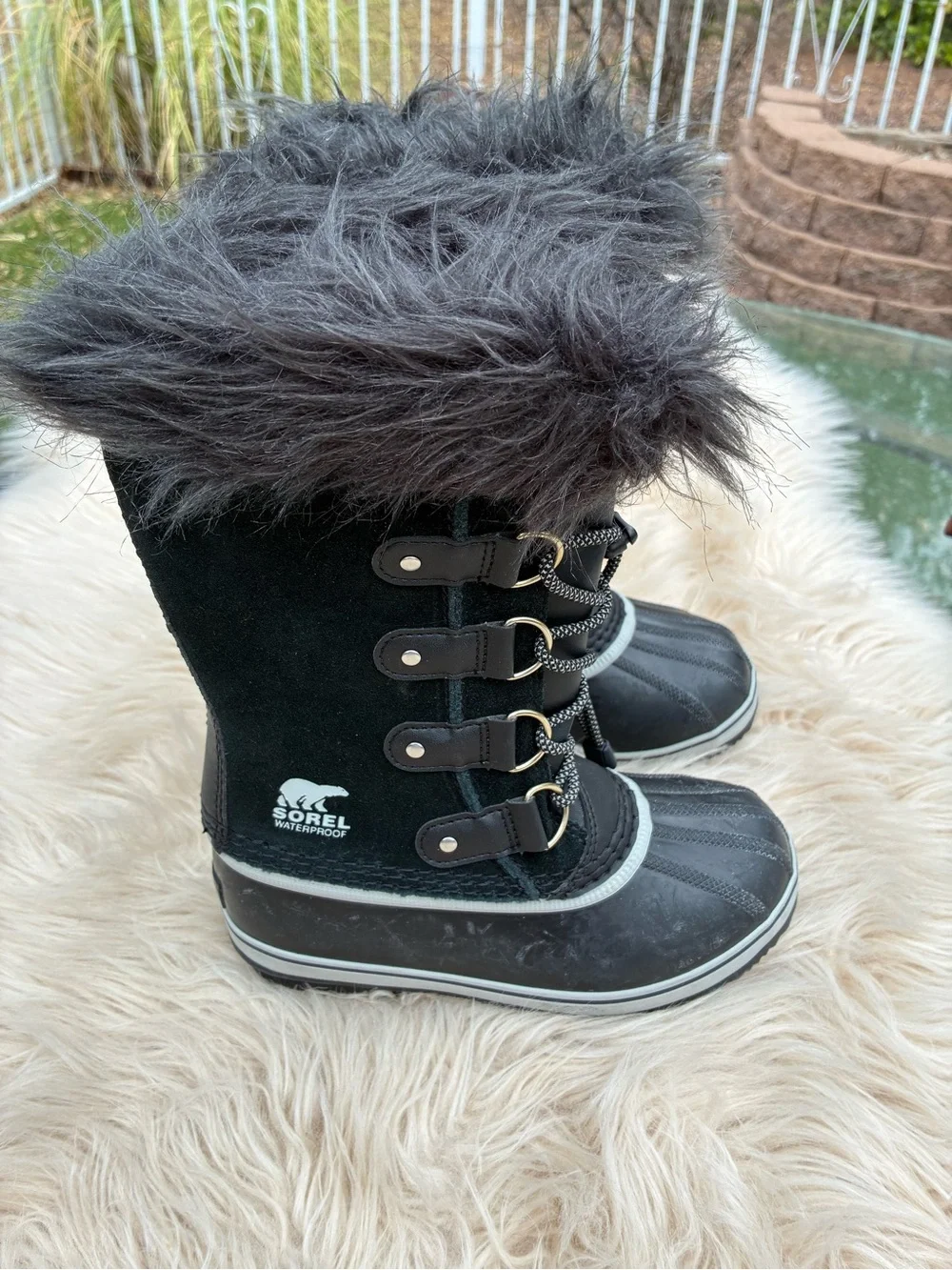 NWT SOREL Joan of Arctic Waterproof Winter Boots for Kids Size 2